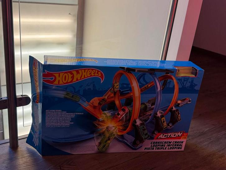 Hot Wheels Spiraal Crash Baan - Topstaat!, Kinderen en Baby's, Speelgoed | Racebanen, Zo goed als nieuw, Racebaan, Elektrisch