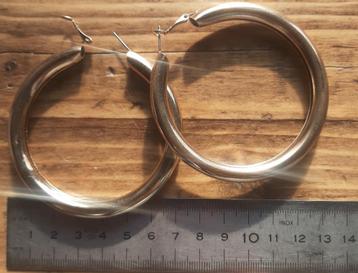 Oorbellen oorringen goudkleurig zwarte piet sinterklaas  beschikbaar voor biedingen