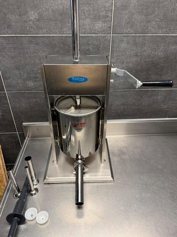 Maxima worstenvuller 15 liter zo goed als nieuwe beschikbaar voor biedingen