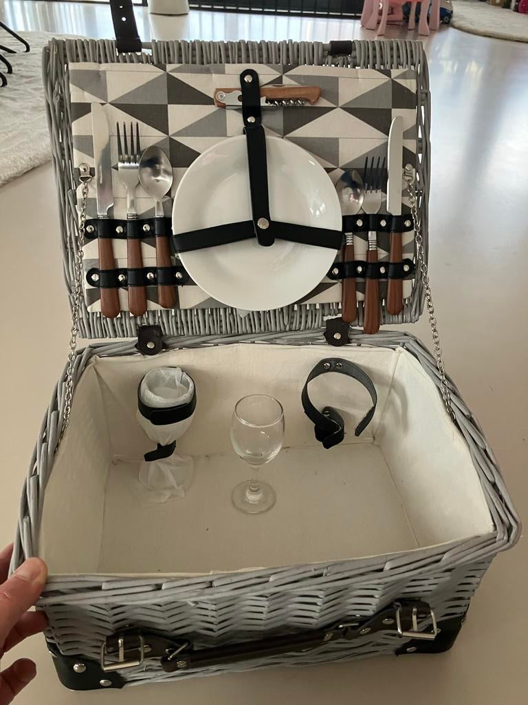 Leuke rieten picknickmand voor 2 personen - Nieuw!, Ophalen of Verzenden, Nieuw, Zonder inhoud