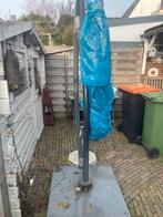 Grote hangparasol van madison met voet - zo goed als nieuw, Tuin en Terras, Parasols, Ophalen, Kantelbaar, 3 tot 4 meter, Zweefparasol