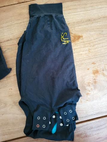 Medicatie pet shirts M, 2 stuks beschikbaar voor biedingen