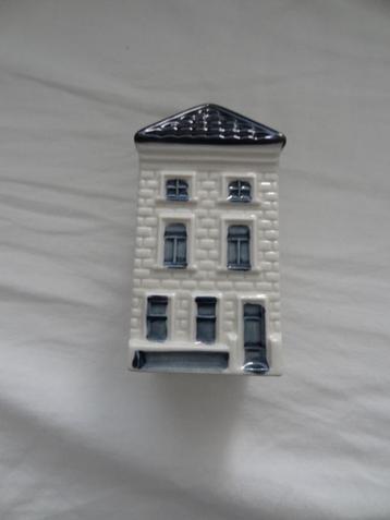 KLM huisje nr 26 gevuld - nieuw beschikbaar voor biedingen