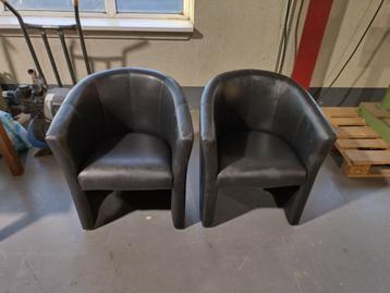 Kuipstoelen beschikbaar voor biedingen