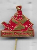 KLEIN DUIMPJE SPROOKJES SPELD, Verzamelen, Speldjes, Pins en Buttons, Verzenden, Gebruikt, Overige onderwerpen, Speldje of Pin