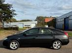 Nissan Primera 1.8 Business Edition ECC Audio/CD LMV 16" Nav, Auto's, Nissan, Voorwielaandrijving, 65 €/maand, Stof, Beige