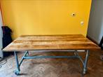 Mango houten tafel op steigerbuis onderstel met zwenkwielen, Ophalen, 200 cm of meer, 50 tot 100 cm, Zo goed als nieuw