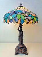 Art deco Tiffany stijl vrouw beeld tafellamp, Ophalen of Verzenden, Zo goed als nieuw, Glas, 50 tot 75 cm