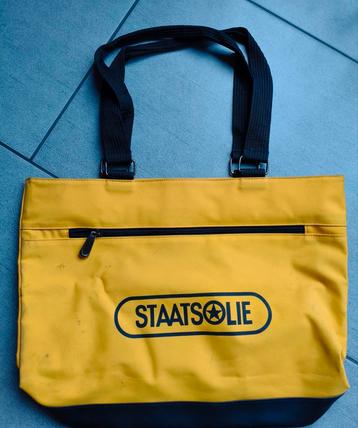 Weekendtas, big shopper van Staatsolie Suriname beschikbaar voor biedingen