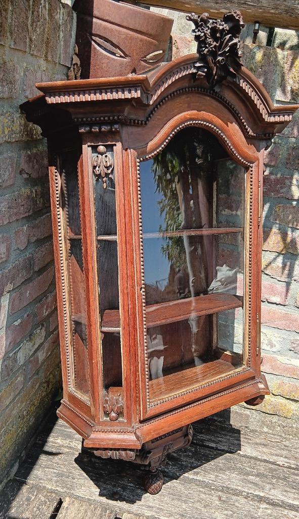 ​Antiek monstrans hang vitrinekasje houtsnijwerk Luiks, Antiek en Kunst, Antiek | Woonaccessoires, Ophalen of Verzenden