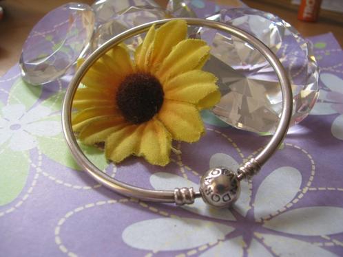 Pandora armband * bangle 590713 * GROOT * bolclip sluiting *, Sieraden, Tassen en Uiterlijk, Armbanden, Zo goed als nieuw, Zilver