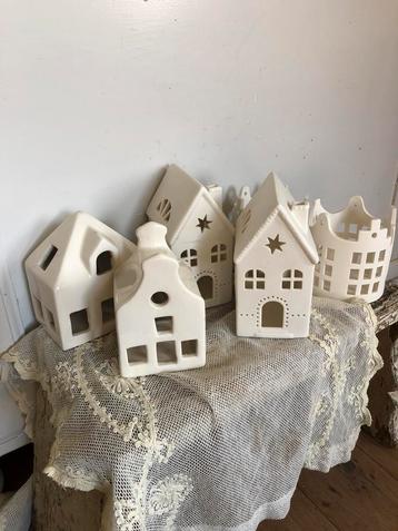 Brocante huisjes ( 6) kerst beschikbaar voor biedingen