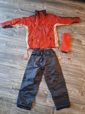 Ralka Regenjack 128 met broek- Rood/Wit/grijs kinderen  beschikbaar voor biedingen