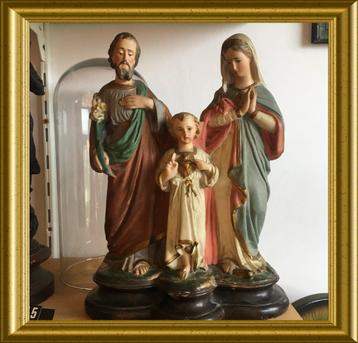 Oud gipsen beeld heilige familie, Maria, Jozef, Jezus beschikbaar voor biedingen
