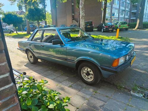 Zeer goed onderhouden Ford Taunus 2.0 belastingvrij, Auto's, Oldtimers, Particulier, Ford, Benzine, Handgeschakeld, Blauw, Blauw
