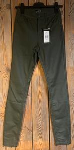 Nieuwe groene shiny skinny Norah maat 34, Nieuw, Ophalen of Verzenden, Maat 34 (XS) of kleiner, Lang