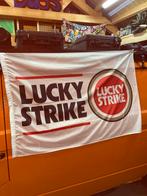 Lucky Strike jaren 80 vlag, Diversen, Vlaggen en Wimpels, Verzenden, Gebruikt
