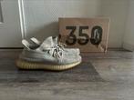 yeezy 350 citrin non reflective maat 44, Kleding | Heren, Schoenen, Ophalen of Verzenden, Zo goed als nieuw