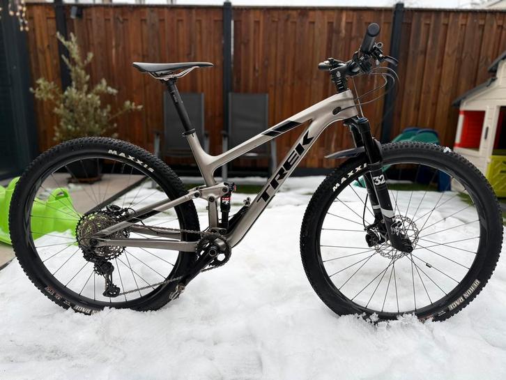 Trek top fuel 9.7 carbon fully 29 er mountainbike mtb !, Fietsen en Brommers, Fietsen | Mountainbikes en ATB, Zo goed als nieuw