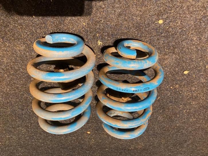 Verhoogde achter-veren Volkswagen Transporter T5/ T6, Caravans en Kamperen, Camper-accessoires, Gebruikt, Ophalen