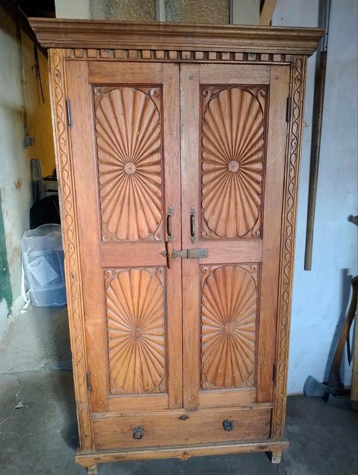 Massief teakhouten Indiase kast, Huis en Inrichting, Kasten | Dressoirs, Gebruikt, 50 tot 100 cm, 25 tot 50 cm, Met lade(s), Met deur(en)