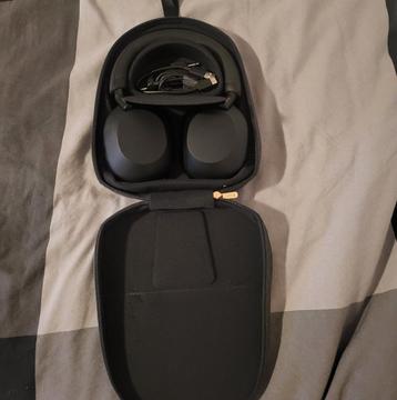 Sony WH-1000XM5 bijna niet gebruikt  beschikbaar voor biedingen