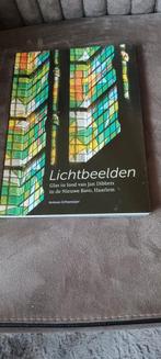 Lichtbeelden glas in lood Jan Dibbets Antoon, Boeken, Ophalen of Verzenden, Zo goed als nieuw