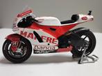 Minichamps: Ducati Desmosedici GP11 - Hector Barbera, Hobby en Vrije tijd, Modelauto's | 1:5 tot 1:12, Ophalen of Verzenden, Nieuw