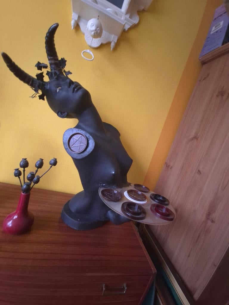 Kunstwerk beeld gothic steampunk engel duivel bakeliet art, Verzamelen, Beelden en Beeldjes, Zo goed als nieuw, Fantasy, Ophalen