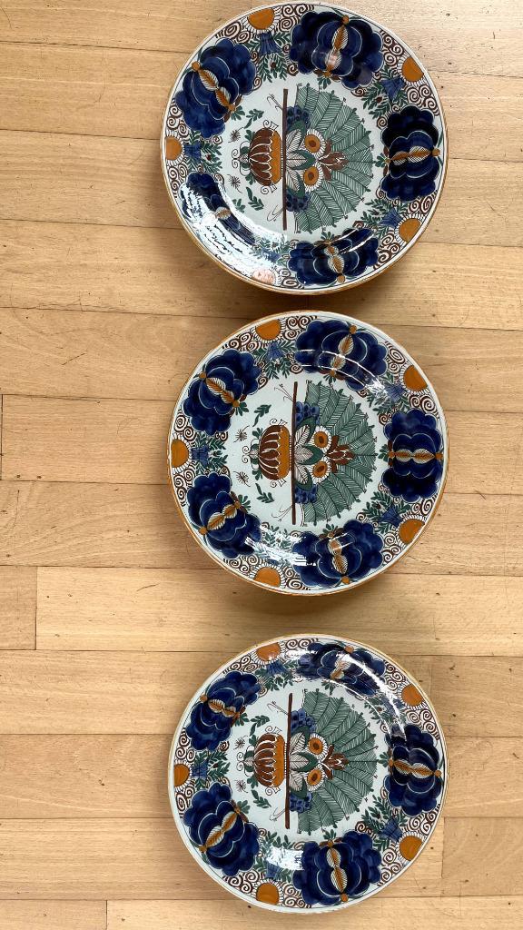 Makkum De Klaauw pauwenstaart 3 borden, Antiek en Kunst, Antiek | Wandborden en Tegels, Ophalen of Verzenden