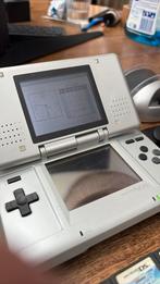 Nintendo ds grijs + spellen en meer, DS Original of Phat, Ophalen of Verzenden, Zilver, Gebruikt