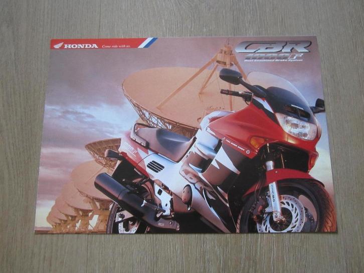 Honda CBR 1000 F brochure folder 1996 1997, Motoren, Handleidingen en Instructieboekjes, Honda, Ophalen of Verzenden