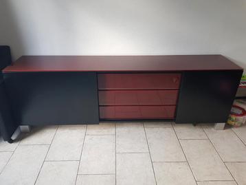 Dressoir beschikbaar voor biedingen