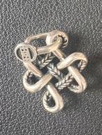 Buddha to Buddha Endless knot xs, Ophalen of Verzenden, Nieuw, Zilver, Overige voorstellingen