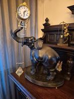 mysterieux olifant pendule, Antiek en Kunst, Antiek | Klokken, Ophalen of Verzenden