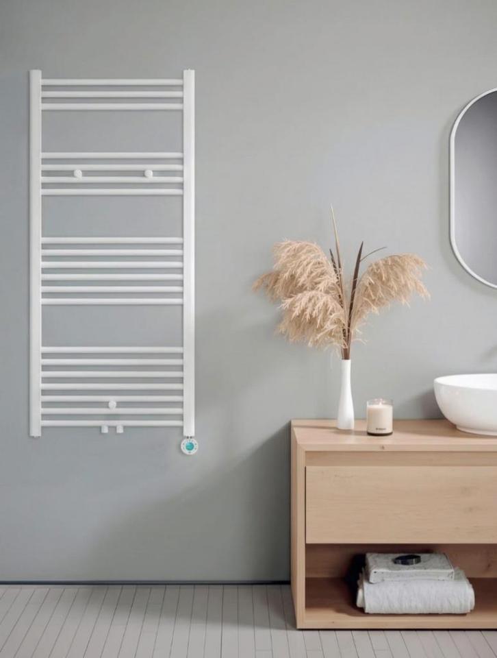 Oppio Elektrische Handdoekradiator Wit 800W 120x60cm, Doe-het-zelf en Verbouw, Verwarming en Radiatoren, Nieuw, Radiator, 800 watt of meer