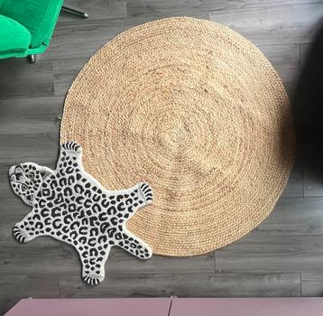 Jute kleed / rond vloerkleed beschikbaar voor biedingen