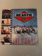 Beastie Boys - She's On It Vinyl Single, Ophalen, Gebruikt, 7 inch, Single