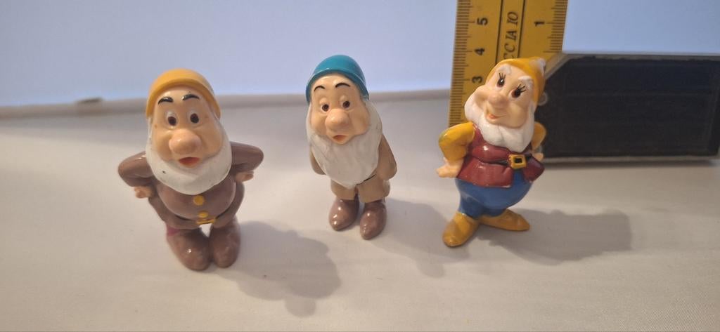 Dwergen sneeuwwitje disney set/3 (1625), Verzamelen, Poppetjes en Figuurtjes, Disney, ., Ophalen of Verzenden, Zo goed als nieuw