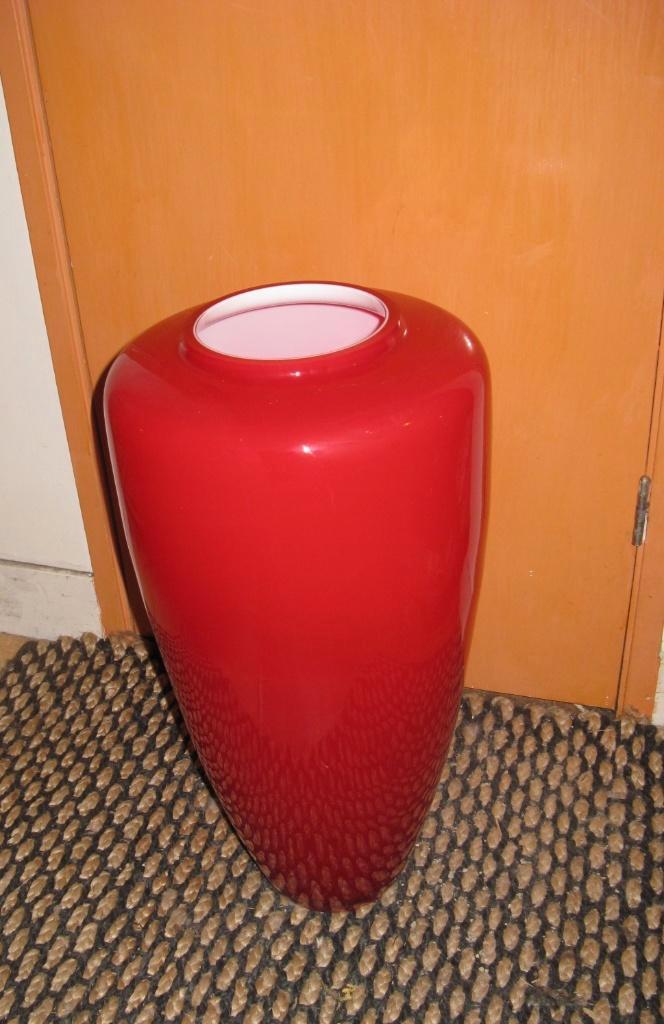 Hoge glazen vaas rood ca 60 cm, Huis en Inrichting, Woonaccessoires | Vazen, Zo goed als nieuw, Rood, 50 tot 75 cm, Glas, Ophalen