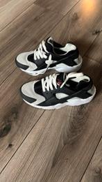 Schoenen van huarache maat 36,5, Kleding | Dames, Schoenen, Verzenden, Gedragen, Sneakers of Gympen
