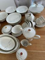 Groot en gaaf servies. SPENZO. Sarina-Raindrop, Ophalen