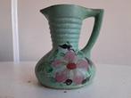 Vintage Groene vaasje met Bloemen, Antiek en Kunst, Antiek | Keramiek en Aardewerk, Ophalen of Verzenden