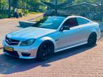 Mercedes-Benz C63 AMG Coupé | V8 | Panorama | Dealer-OH, Auto's, Mercedes-Benz, Automaat, Euro 5, Achterwielaandrijving, 457 pk