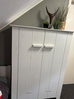wit grenen meidenkast, Kinderen en Baby's, Kinderkamer | Commodes en Kasten, Ophalen, Kast, 105 cm of meer, Zo goed als nieuw