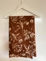 Vintage sjaal bruin met witte bloemen, Kleding | Dames, Ophalen of Verzenden, Zo goed als nieuw, Maat 46/48 (XL) of groter, Sjaal