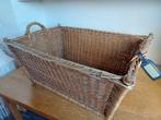 Antieke/oude rieten wasmand, Huis en Inrichting, Woonaccessoires | Schalen en Manden, Ophalen, Gebruikt, Mand, Riet