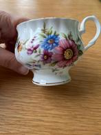 Vintage Royal Windsor Theekopje met Bloemmotief, Antiek en Kunst, Antiek | Servies compleet, Ophalen