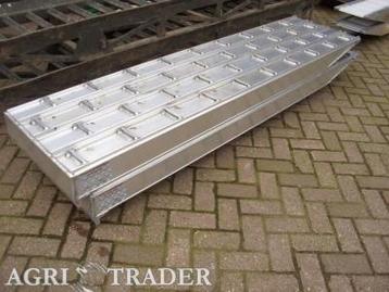 Ultra-Lite alu oprijplaten 500 kg / 50 ton beschikbaar voor biedingen