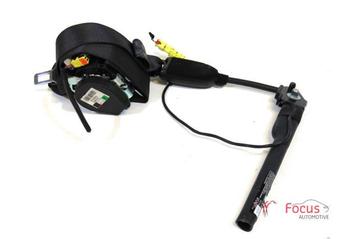 Veiligheidsgordel rechts-voor van een Opel Astra beschikbaar voor biedingen